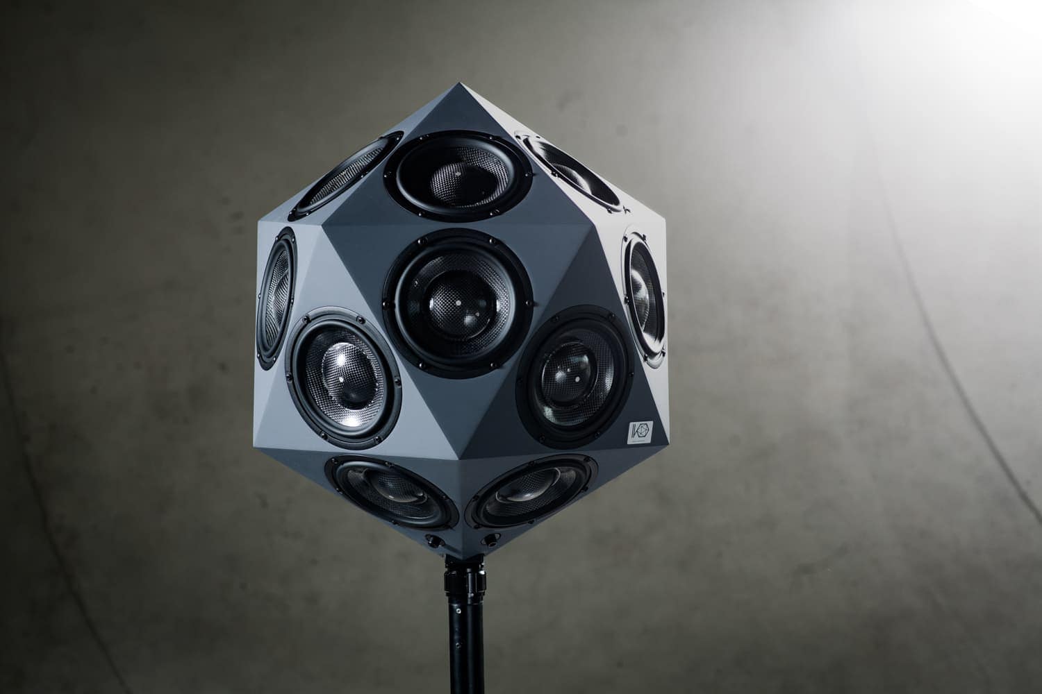3D audio speaker IKO by sonible